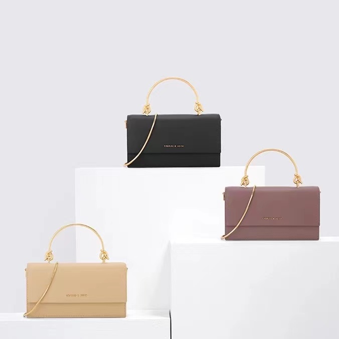 CHARLES＆KEITH女包金属提把翻盖式钱包CK6-10840136